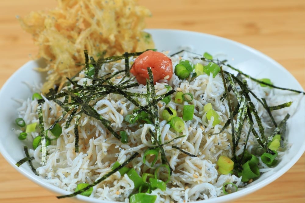 釜揚げしらす丼